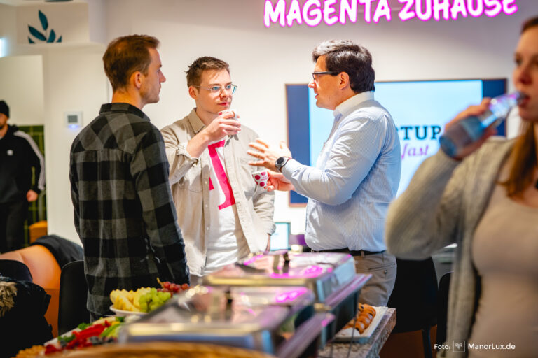 Startup Breakfast Web de Cologne Telekom November 2025 by Manor Lux-5
